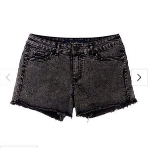 indigo rein black mid rise short 9/28